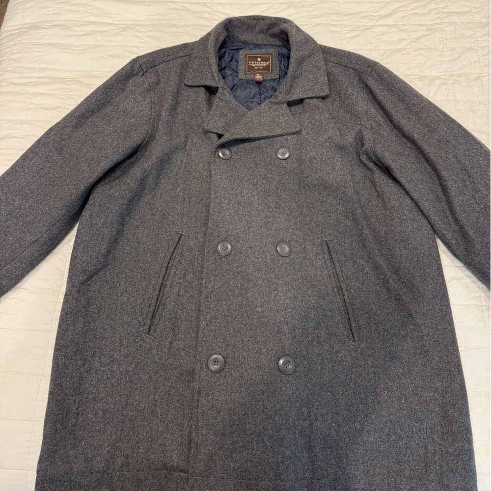 Men's Gray Coat